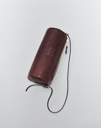 POUCHES