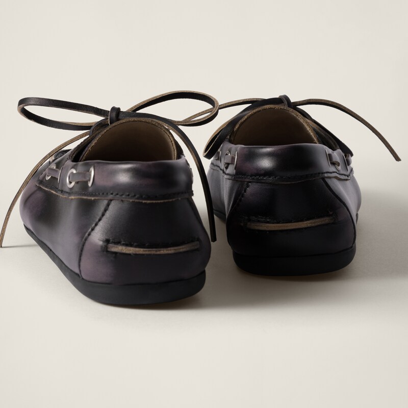 Bleached leather Deck shoes