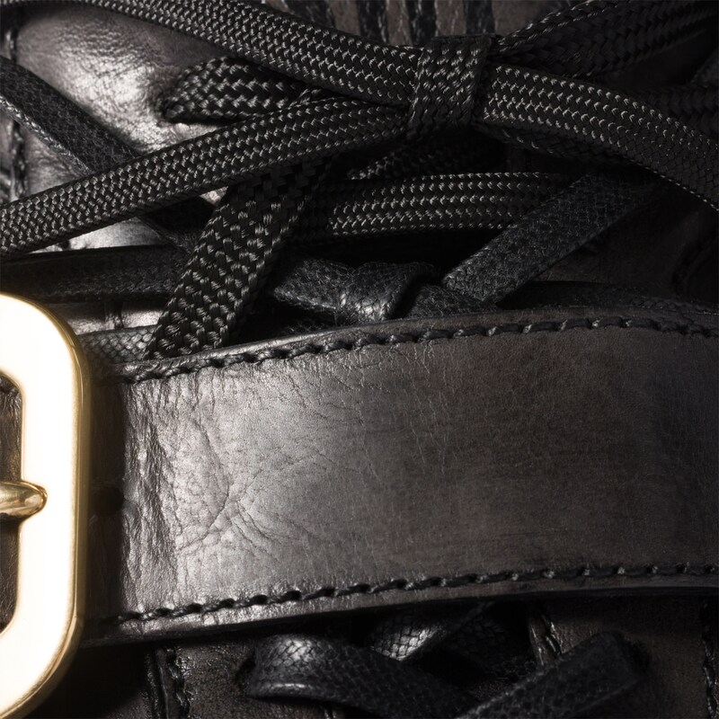 Gymnasium leather sneakers with buckle