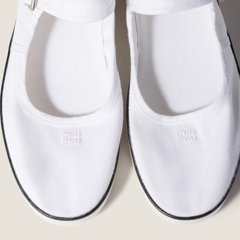 Drill ballerinas