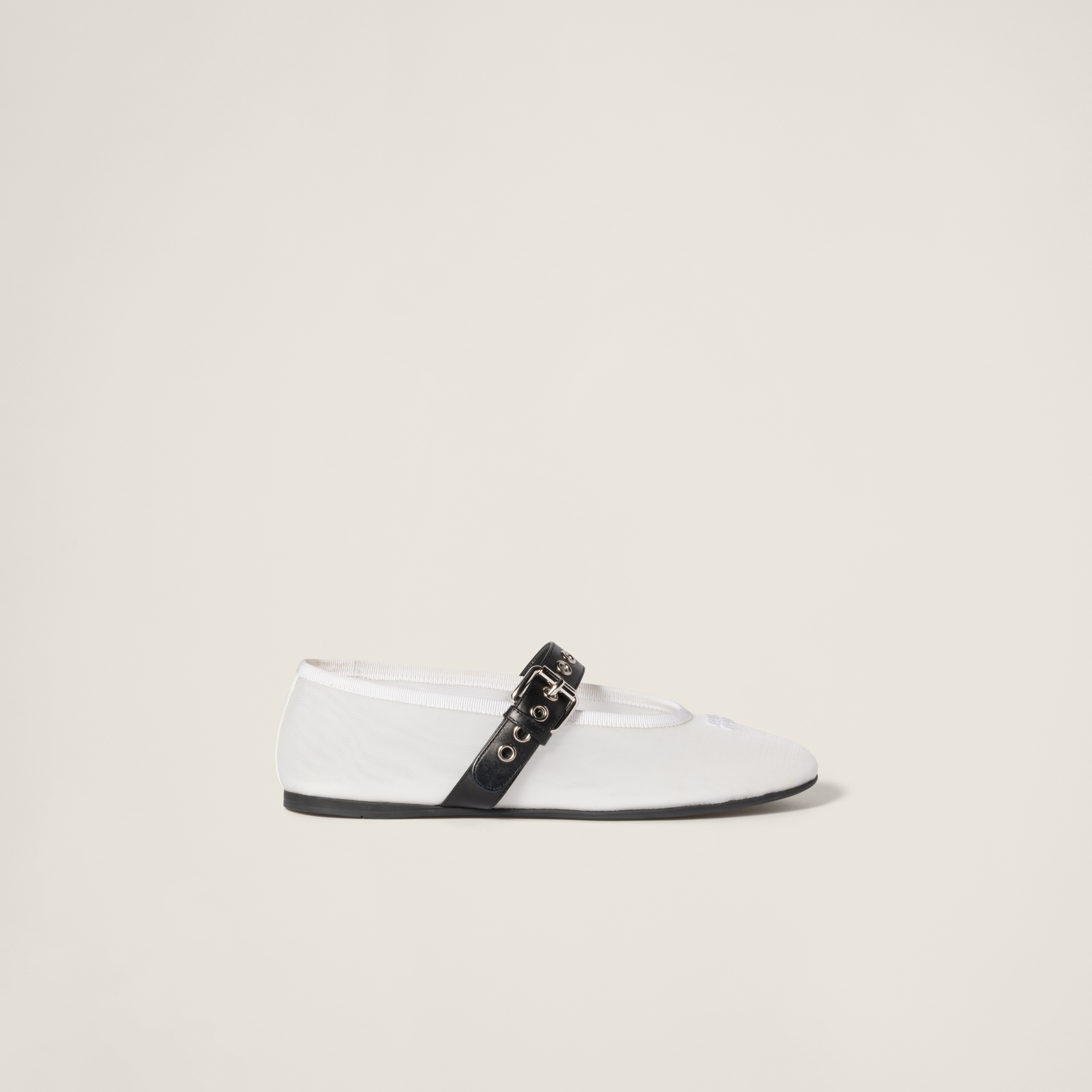 Mesh fabric ballerinas