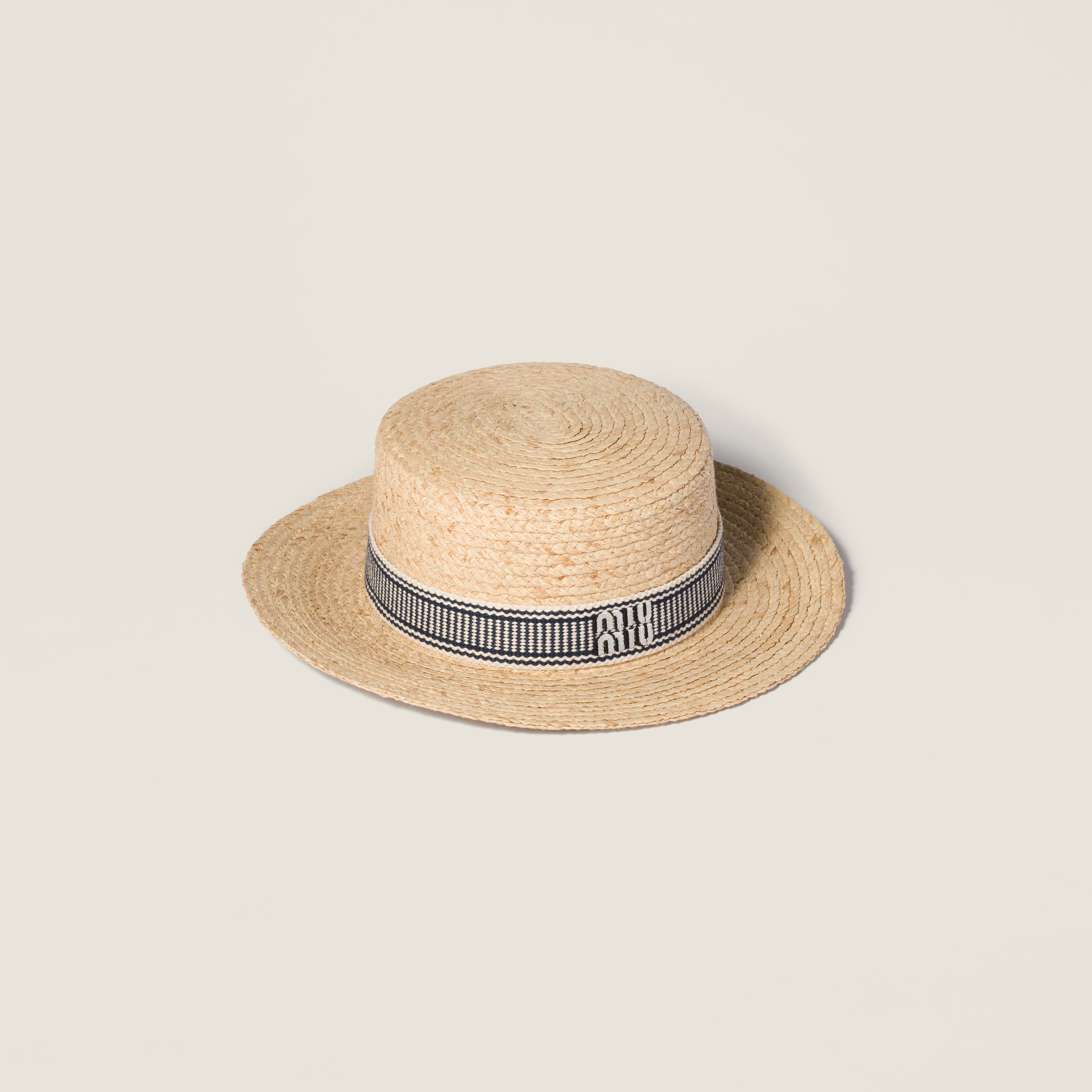 Raffia hat