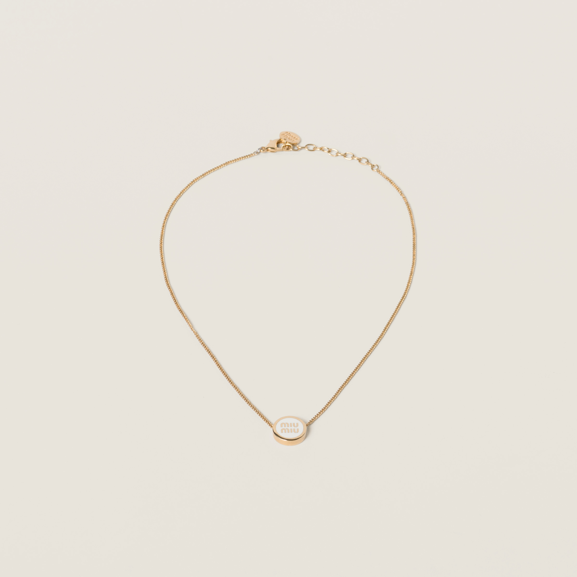 Metal necklace