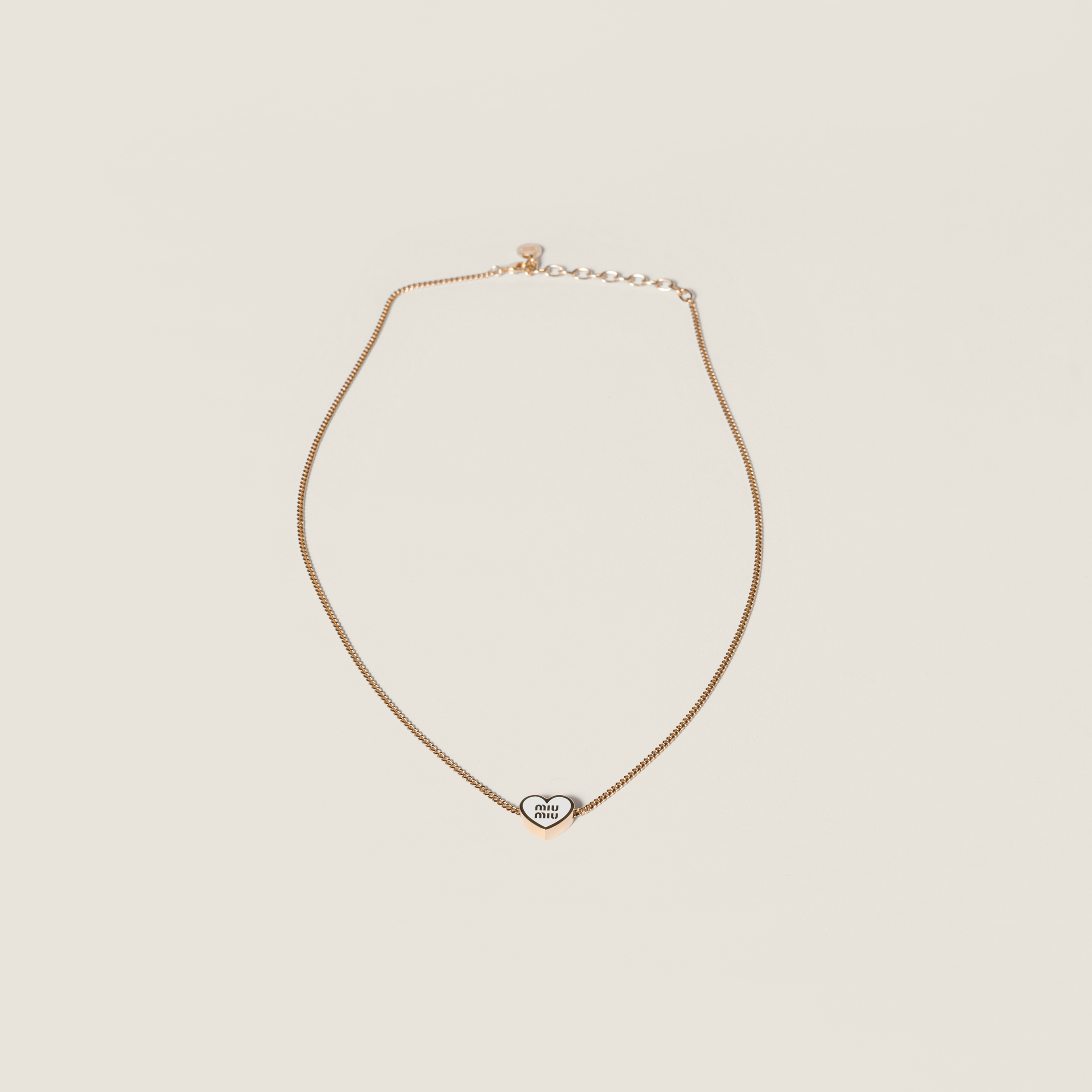 Metal necklace