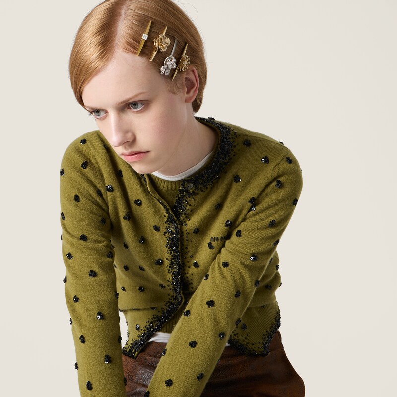 Metal barrettes with crystals