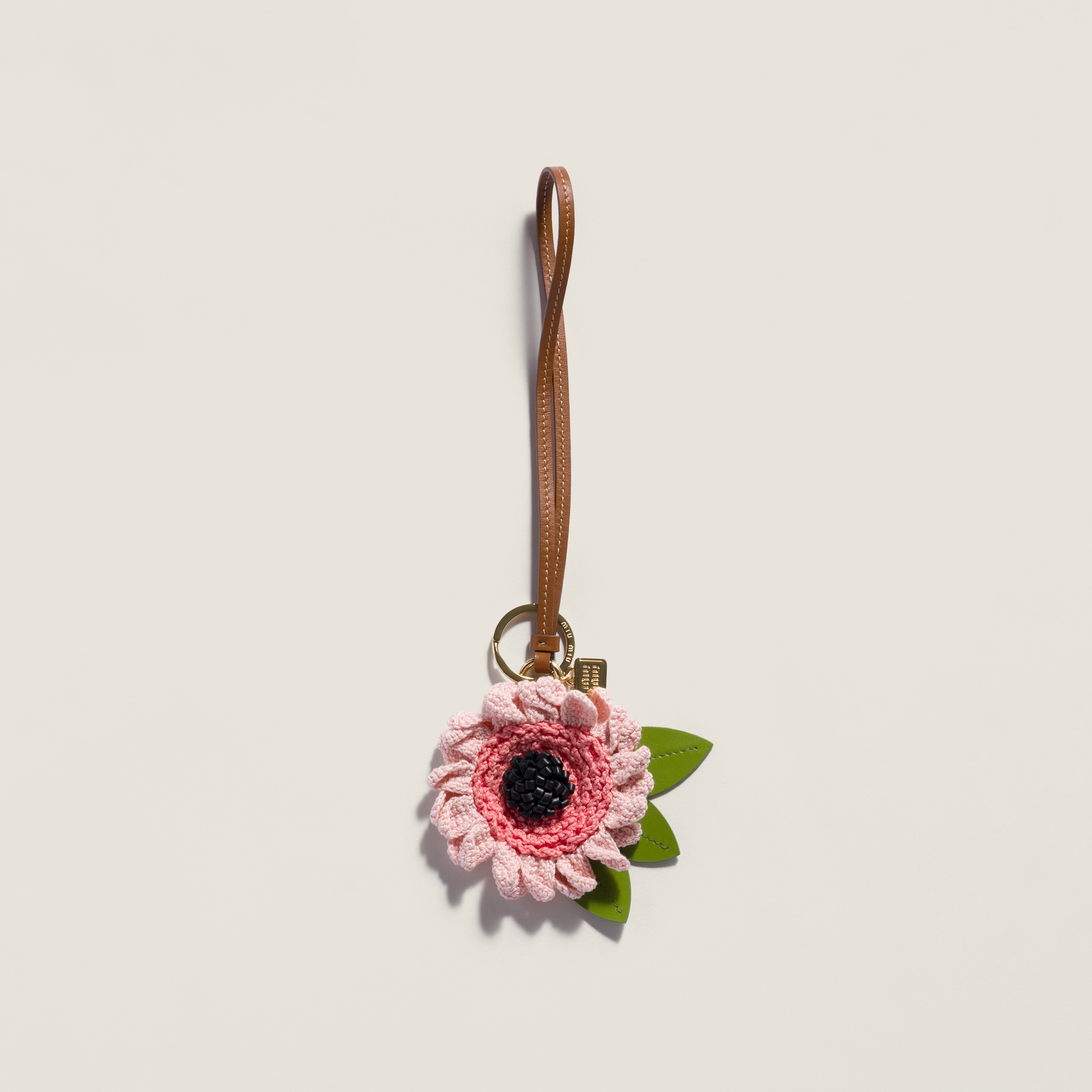Fabric and leather key ring trick