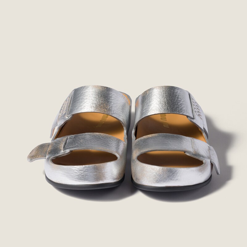 Bleached leather sandals