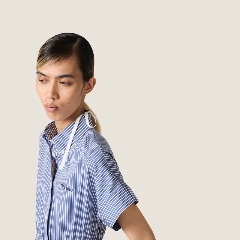 竖条纹府绸质感中长连衣裙