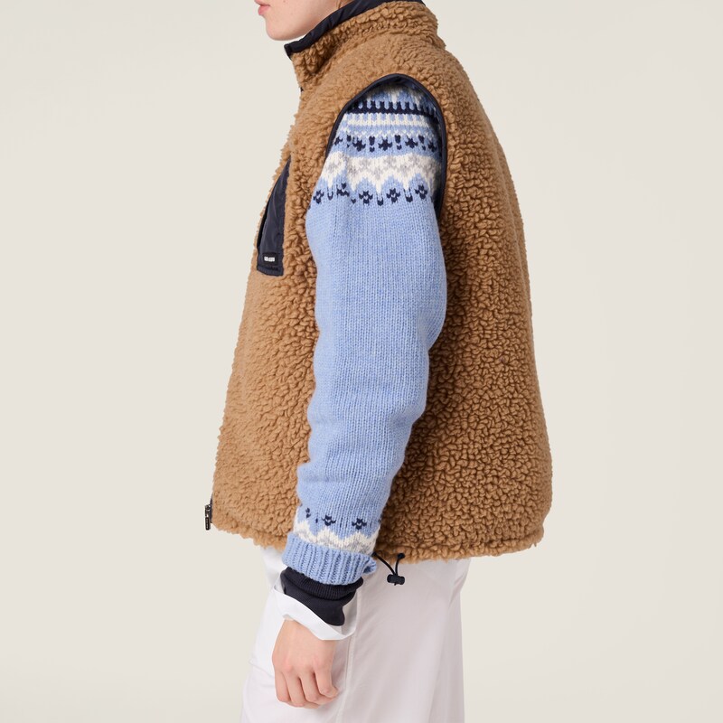 Teddy down vest with technical pongé