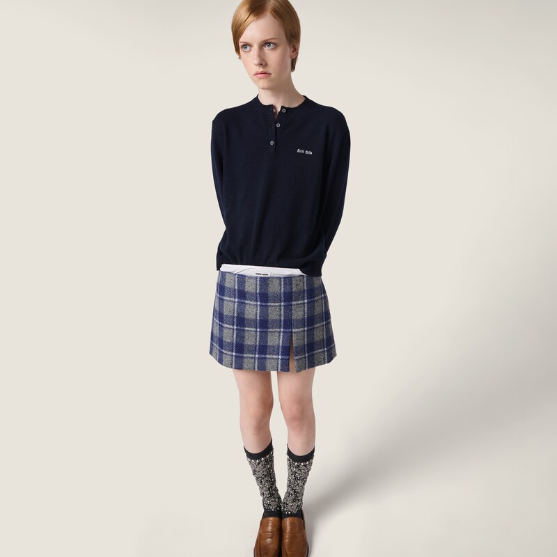 Cashmere sweater