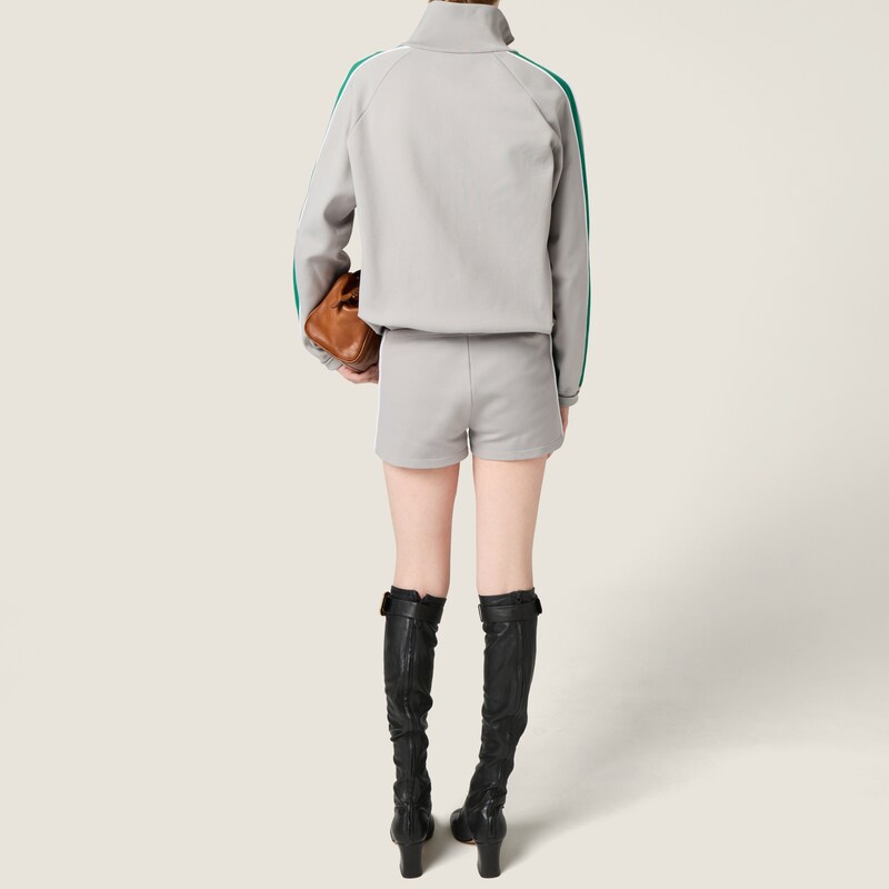 Technical yarn shorts