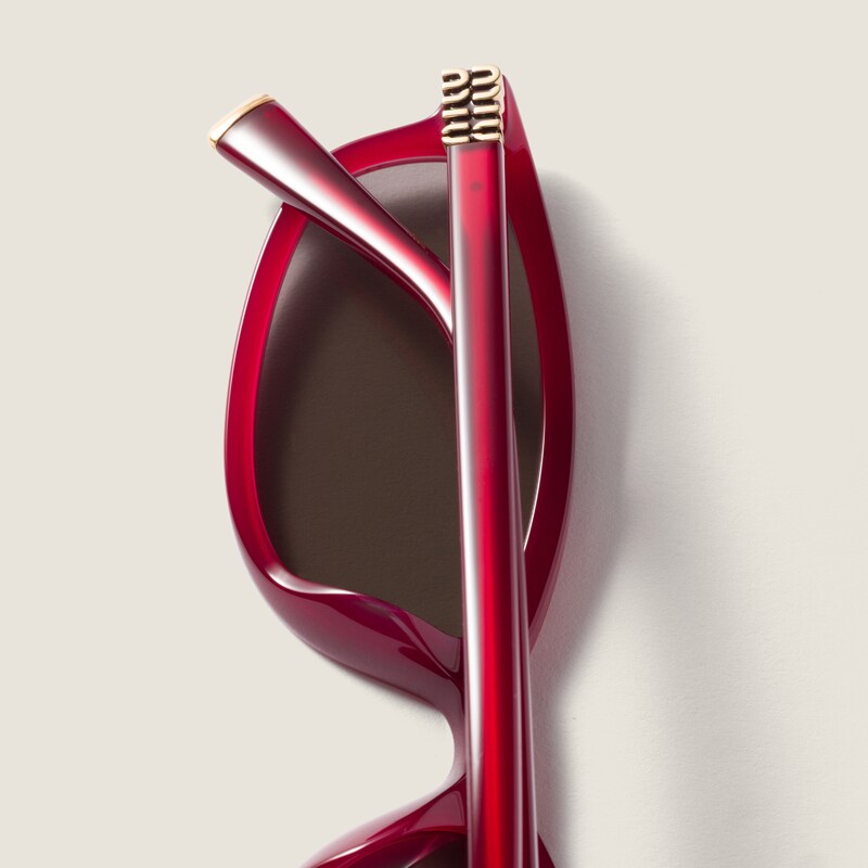 Miu Regard sunglasses